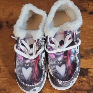 Disney Women's Black and Purple Moccasins
